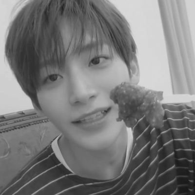 yienmogu's profile picture. .  ㅤ      ！ 정모 ˒  𝗺𝗼.𝗴𝘂