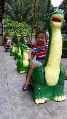 akebunlextrit's profile picture. 