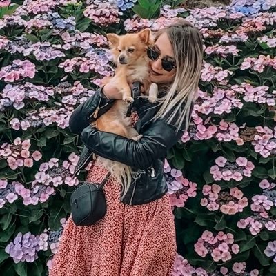 EmelyneeJ's profile picture. 🎬 𝙈𝙤𝙣𝙩𝙚𝙪𝙨𝙚 𝙑𝙞𝙙𝙚́𝙤 🦊 𝙹𝚊𝚌𝚔𝚜𝚘𝚗’𝚜 𝙼𝚞𝚖 ♓️ 𝟮𝟲 𝗮𝗻𝘀