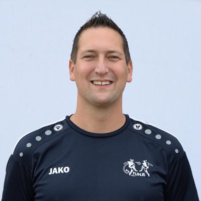 Annet ❤️ | Trotse Heit van Lars 💙 Lieke 💜 Tim 💙 | Metaalhandel de Horne BV 🏭⌨️ | Trainer/coach vv Tijnje '19 t/m '26⚽️
