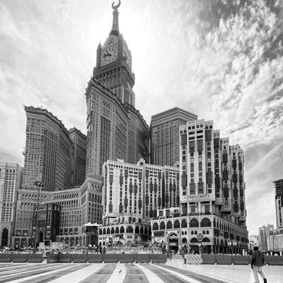 WhiteOscreen's profile picture. هوايتي تصميم الجرافيك و تصميم نماذج ثلاثية الأبعاد ..... ما زلت أتعلم و أطور في نفسي و أطمح ان أكون الأفضل 😎
