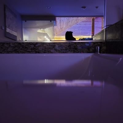 Buzzbeamer4's profile picture. KLP