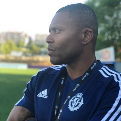 Entrenador de fútbol profesional ⚪️🟣 @RVCantera ⚽️ Exjugador @realmadrid @arsenal @sevillafc @OfficialASR ✉️ julio.baptista@youfirstsports.com