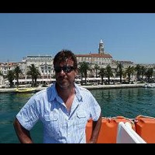 lenmarkus's profile picture. 