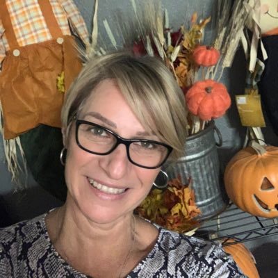 DoraJim54684807's profile picture. I have a magic wand to deflect negativity 😊😉, an amazing family, a great job and special friends. That makes my life much more beautiful~my tweets are my own~