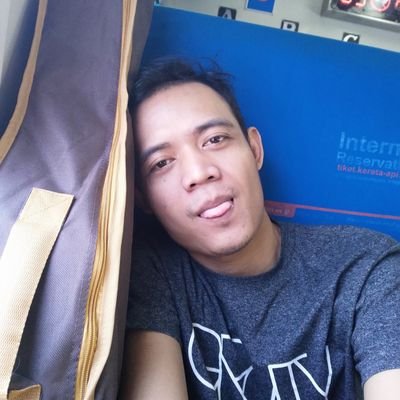 jadilah diri sendiri itu lebih nyaman dibanding menjadi seperti orang lain karena sesuatu...