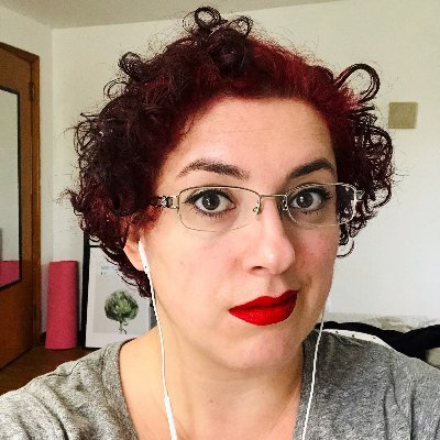 SwitchEats's profile picture. Food blogger & YouTuber. I believe changing what you eat can help you heal your body and lose weight.