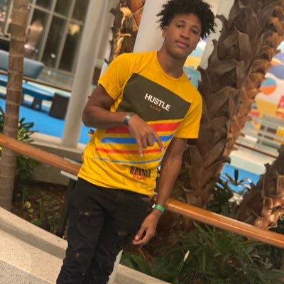 6’ linebacker 166 C/O 2025 Small Forward Future 5 ⭐️