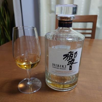 ウイスキー初心者です。いろんなもの飲んで詳しくなりたいと思ってます！