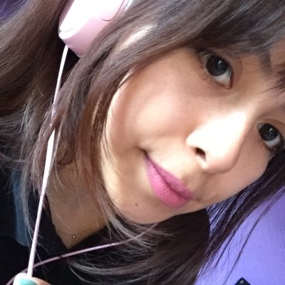 Hola soy Yessica, me gustan los postres, comer golosinas 🤗 en mis ratos libres juego LOL y paso tiempo con mi gato 😸 ⭐️✨🌛🌙☔️ normalmente soy ingeniera...