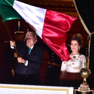 #Obradorista 🇲🇽 #redamlover #AMLOelPuebloTeApoya 👏🏻🇲🇽🙏🏼 #AMLOEstamosContigo💐#SoyMujerYestoyConAmlo 🙋🏻♀️#AmloHumanista⭐️ #Gatellsequeda