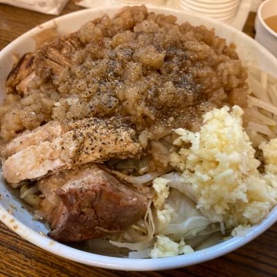 2010年ラーメン二郎全店制覇✌️現在の未踏は新潟店・前橋千代田町店・ひたちなか店・生田駅前店。広島では今を楽しめ、ごんぞう、JIDAIを中心に県内各所のお店に出没します🍜