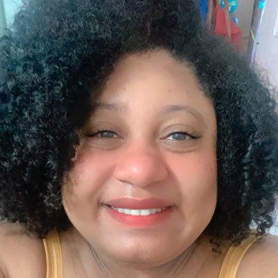 “O amor não me compete, eu quero é destilar as emoções...” 🌻