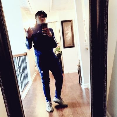 Mo_nee_Love24's profile picture. Music brings me peace.. Poems are how I feel! 
07/02 ♋🏀❤️🌈
Follow my YouTube https://t.co/7vhGXd10Pb