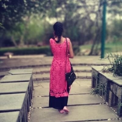 sharmashallu643's profile picture. Enjoy life💞 It comes with expiry date🙂
instagram : _shall.you_