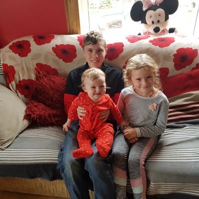 love sports, gaming, music
snapchat: kbooysen69
Instagram: kian_booysen2018
Irish