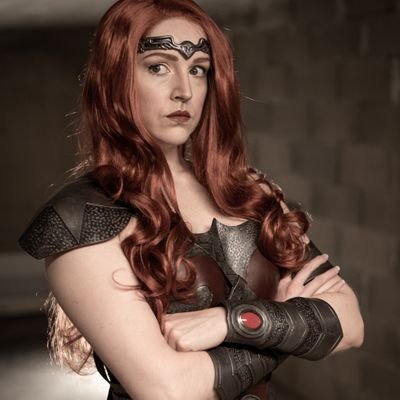 Professionnal costume designer and cosplayer, geek, alternative model, 501st member DS11129, stuntwoman (blades mostly), red hair...
