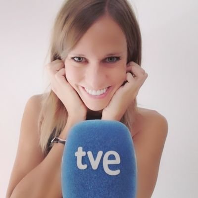 Reportera / Presentadora @rtve 📺

Madrileña de Sanabria 😉
Nos vemos en las calles, haciendo kilómetros y contando historias. Yo, sonreír? Siempre!
🎥📒📡🎤😉