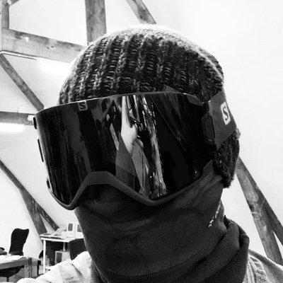 ThatSwiftDev's profile picture. Your basic iOS Developer. Loves to hack around tho