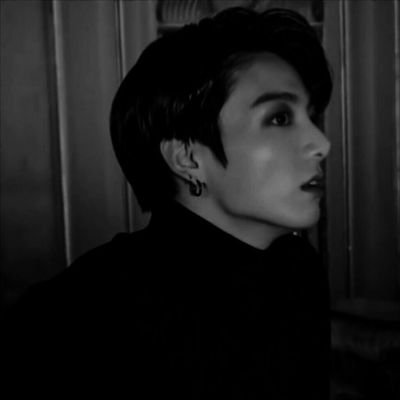 YasminYoshida1's profile picture. 𝓐𝓼 𝓮𝓼𝓽𝓻𝓮𝓵𝓪𝓼 𝓫𝓮𝓶 𝓮𝓵𝓪𝓼 𝓫𝓻𝓲𝓵𝓱𝓪𝓶 𝓫𝓻𝓲𝓵𝓱𝓪𝓶🖤