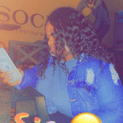 CareyTyasia's profile picture. Strong, Independent, Beautiful ❣️
Motivation: MEMMM💜