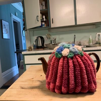 PineStitch's profile picture. Settler, sister, daughter, aunt, witness. Beauty is truth, truth is beauty. She/her