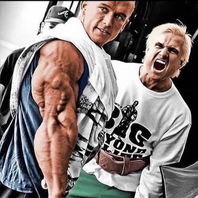 pripri_lee's profile picture. 大学始まるまでに広がりまくった広背筋で空を飛ぶ一年生 IFBBファン 筋トレはこの世の真理