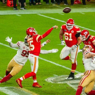 Memorabilia and sports card collector/investor in Kansas City. KC Chiefs and Royals die hard. PC: Patrick Mahomes, Tom Brady, Mike Trout.