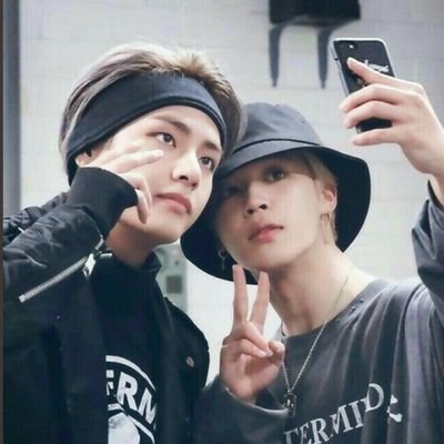 Yegane75519771's profile picture. ‏‏‏یک آرمی همیشه آرمی میمونه به حرفای پسرا گوش کن خودتو دوست داشته باش خانواده بنفش ما 

ARMY OT seven
ARMY FOREVER
lalala
Dynanana eh