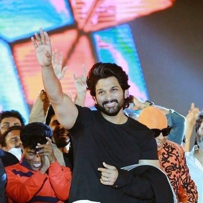 rohitAADHF's profile picture. Twitter ki vachindi Allu arjun anna kosam
only @alluarjun,, politics-Not a blind admirer of anyone,,respect sonusood
Proud Viratian