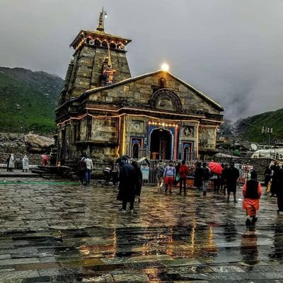 Saravan07120188's profile picture. Iam simple person who hides a million feeling behind the happiest smile🙂🔱🌿lord shiva devotee🔱🌿Big fan of actor shiva Kumar sir  murali sir surya sir SSR