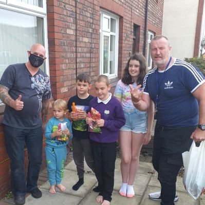 We are a charity that runs out of Kirkdale community centre, unique in every way please say hello.
we support Dads, grandads and male role models. MBD❤