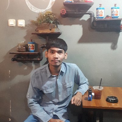 pemalu_123's profile picture. Laki laki pemalu