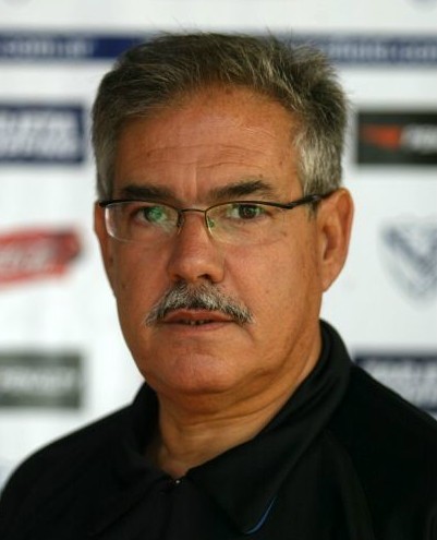 rcoppolecc's profile picture. Médico Traumatólogo del Deporte. Abuelo de cuatro nietos. El reparto equitativo de la riqueza es la única solución para un mundo mejor.