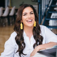 Amy Porterfield (@amyporterfield) Twitter profile photo