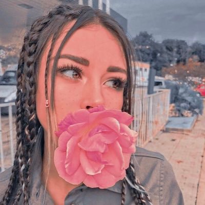 bubbly_tipps's profile picture. IG: bubbly.tippss_