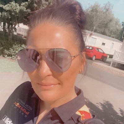 MrsSuty's profile picture. Self confessed Brass Band Geek, Flugel player, massive Green Day fan, lover of F1, Flamingo fanatic oh and I'm Lady of Glencoe, what else do you need to know?!