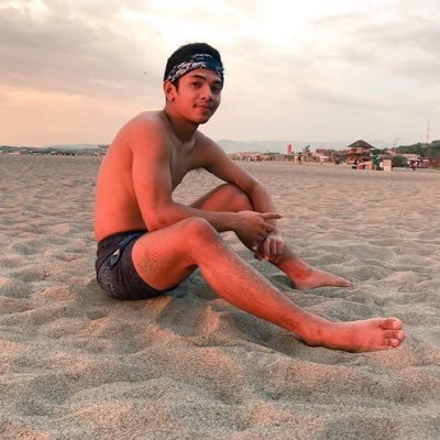 Roarffy's profile picture. 