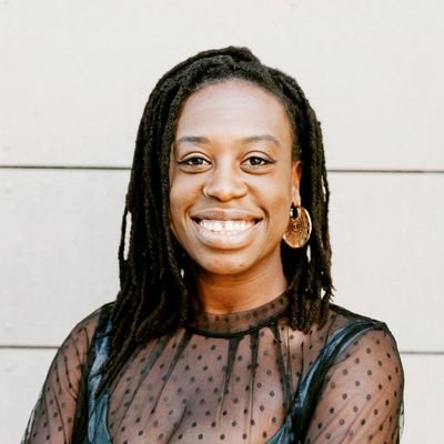 She/Her.Mom.Partner.Founder.Dreams of converting city spaces for food resiliency https://t.co/QrVlKNlGJ9 self care for Black womxn. Baby activist @rnarieshop