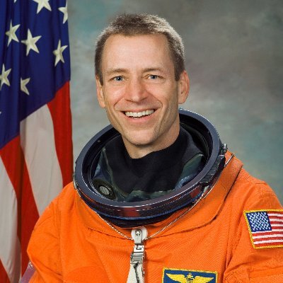 Space / Aviation Consultant. Member, Board of Directors for @exploreLSI. Former SVP @BlueOrigin, @Nasa Astronaut & Research Pilot, and @USNavy Test Pilot.