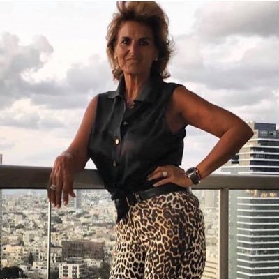 ElinaPetrauski1's profile picture. Je suis joviale