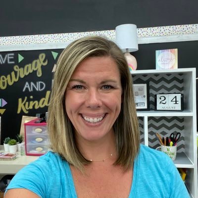 Life-long learner & career changer - grad school to become a K-3 teacher! Momma of 2, step-momma of 2 and wife to my one and only ❤️