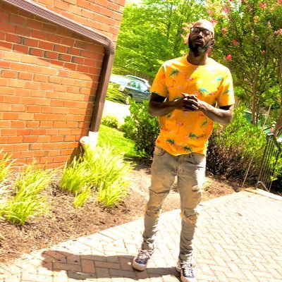 “Ooh you Spicy! Huh!?” BiggTaper DaSlayer 👷🏿♂️💯 #ProudPapa #BiggMarried #BLM✊🏿 🖤SAY THEIR NAMES!!✊🏿 💔LLWSS🕊E4DDB🕊LLPopPop🥀