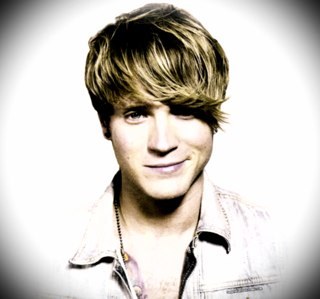 notdougie's profile picture. i'm dougie. i like lizards, motorbikes & girls who smile. can we be friends?