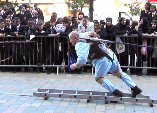 askbigdave's profile picture. BIG DAVE is a unique and inspirational speaker who works to empower people of all ages to combat Bullying, Anti-Social Behaviour, Knife, Gun and Gang Culture.