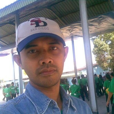 I love Programming CGI/Perl, Pascal, Delphi, Ruby, RubyOnRails, Java,
But
At Work I code Php, I teach python.