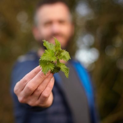 Rob. Foraging, preserving and fermenting our wild larder and beyond. Sharing and teaching a love for nature. Bit too political on here, less so elsewhere 🙄😉😂