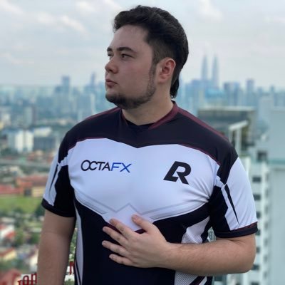 President : Lapar Esports
Brother & Son
Live in the moment
