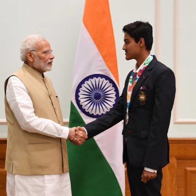 Indian Rifle Shooter. Youth Olympic Silver medalist 🇮🇳🥈. FOOTBALL FANATIC ⚽️. “When in doubt, pedal it out !”.