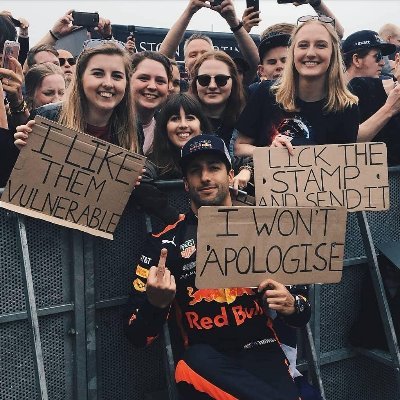 gdaybadgers's profile picture. "i like them vulnerable"